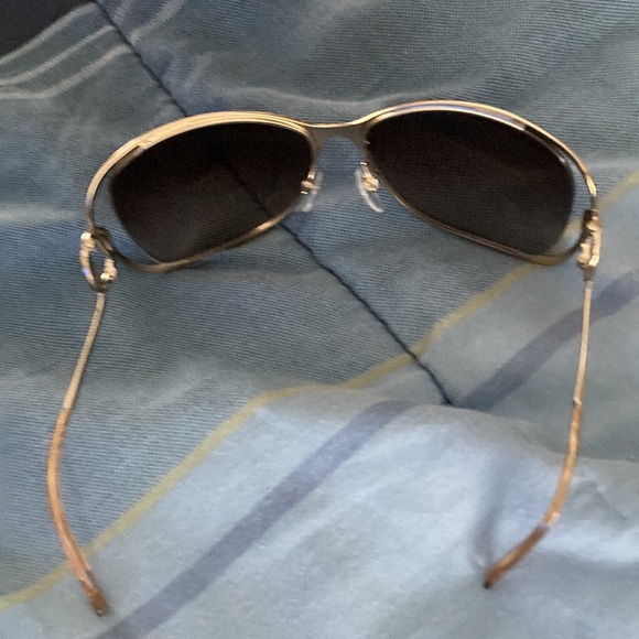 New Bvlgari (Bulgari) Sunglasses w/case dust bag and cleaning cloth - Picture 10 of 11